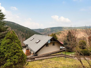Majestic Holiday Home with Jacuzzi